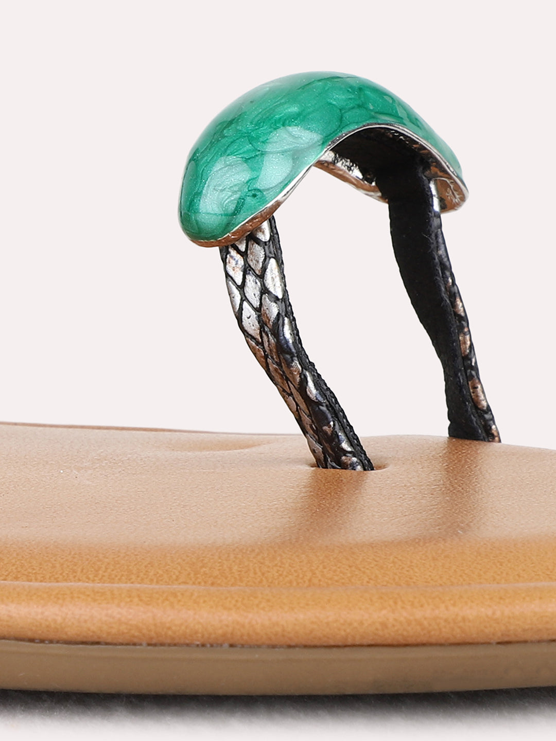 Womens Green Casual Printed One Toe Flat Sandals