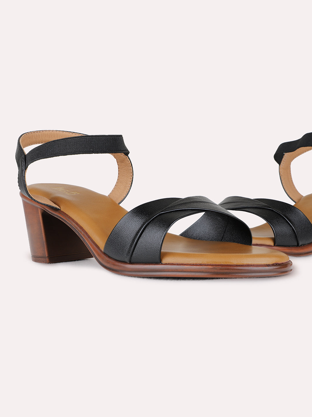 Womens Black Party Wear Solid Round Toe Block Heel Sandals