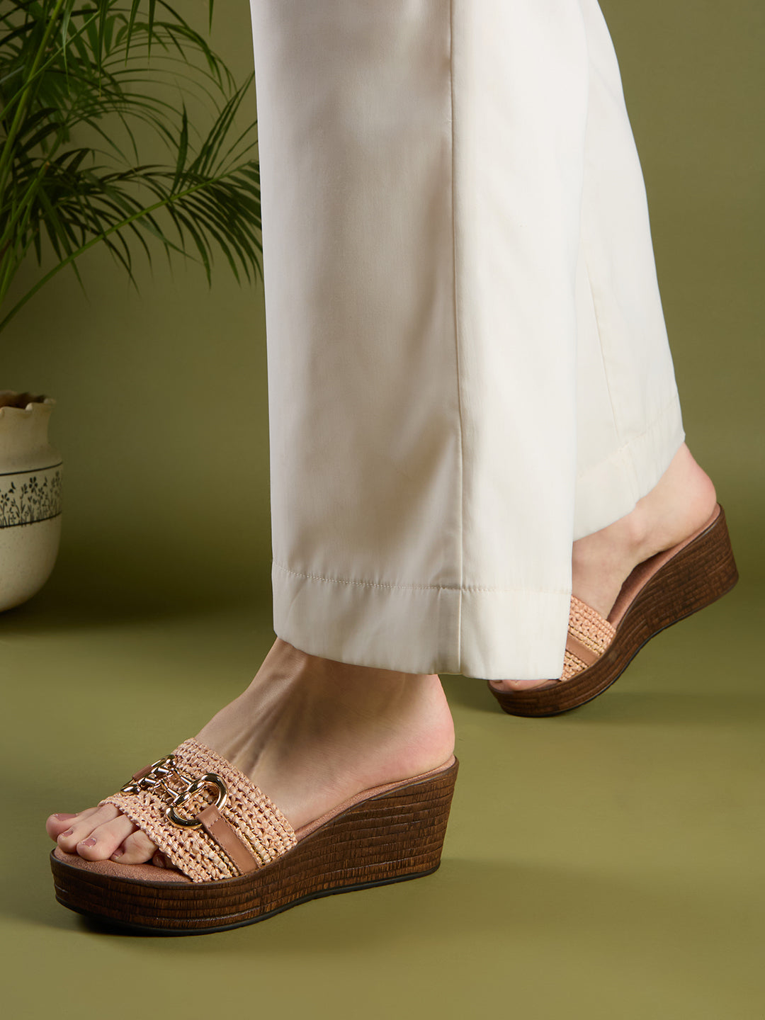 Womens Peach Ethnic Solid Round Toe Wedge Heel Sandals