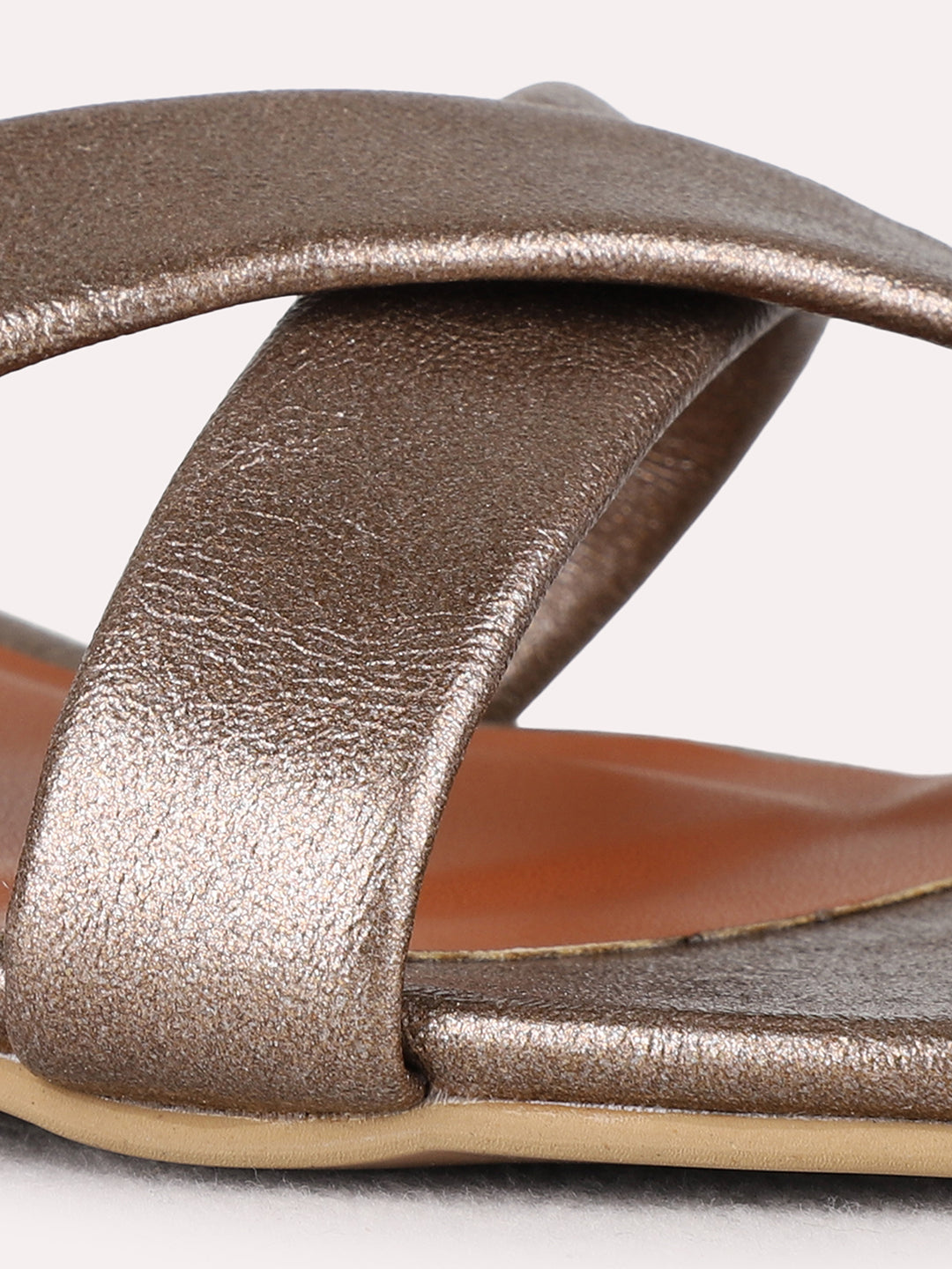 Womens Golden Party Wear Solid Round Toe Block Heels