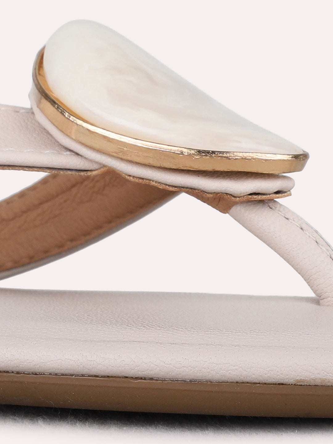 Womens Cream Casual Solid T-Strap Flat Slip-Ons