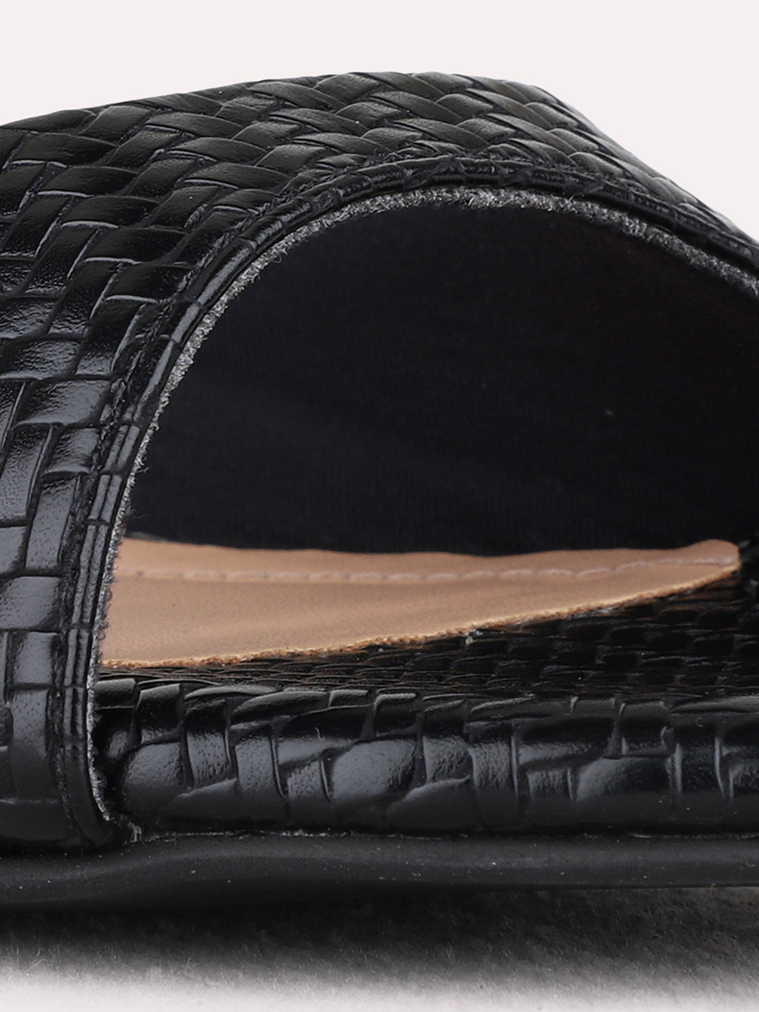 Womens Black Casual Solid Round Toe Kitten Heels