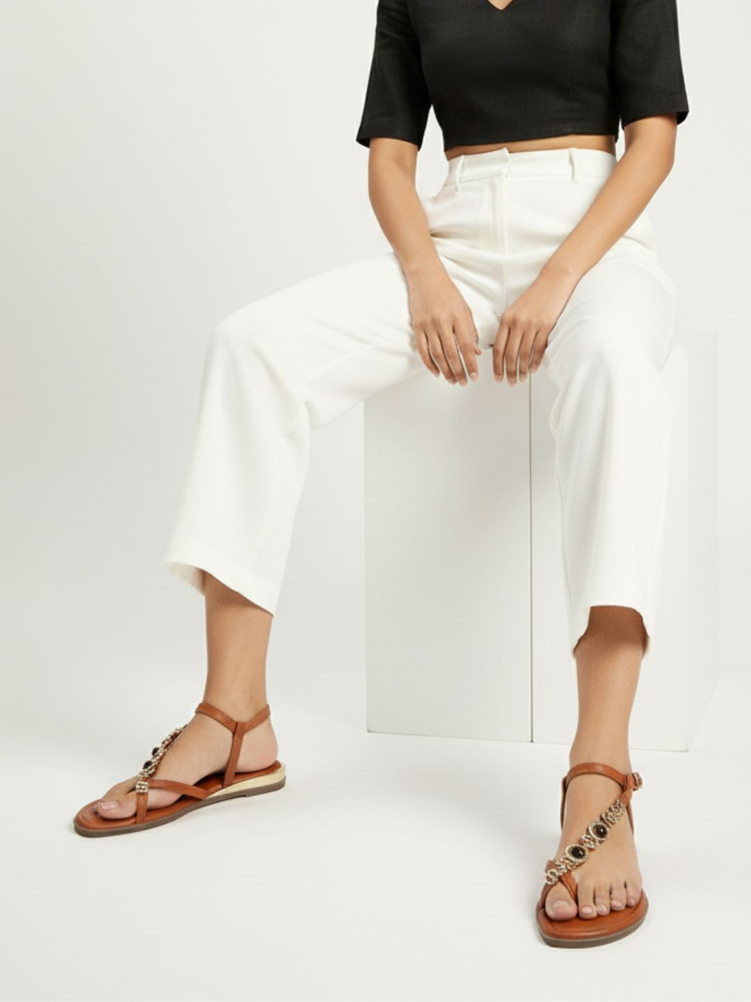 Womens Tan Ethnic Embellished One Toe Flats