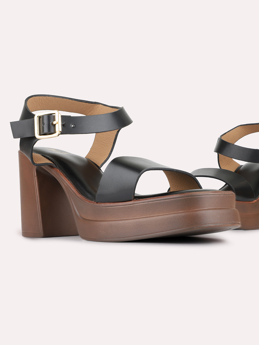 Womens Black Casual Solid Pattern Round Toe Platform Heels