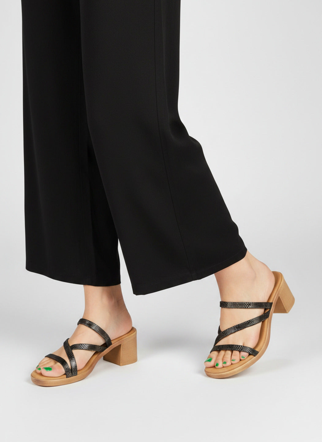 Womens Golden Party Wear Striped Round Toe Block heels