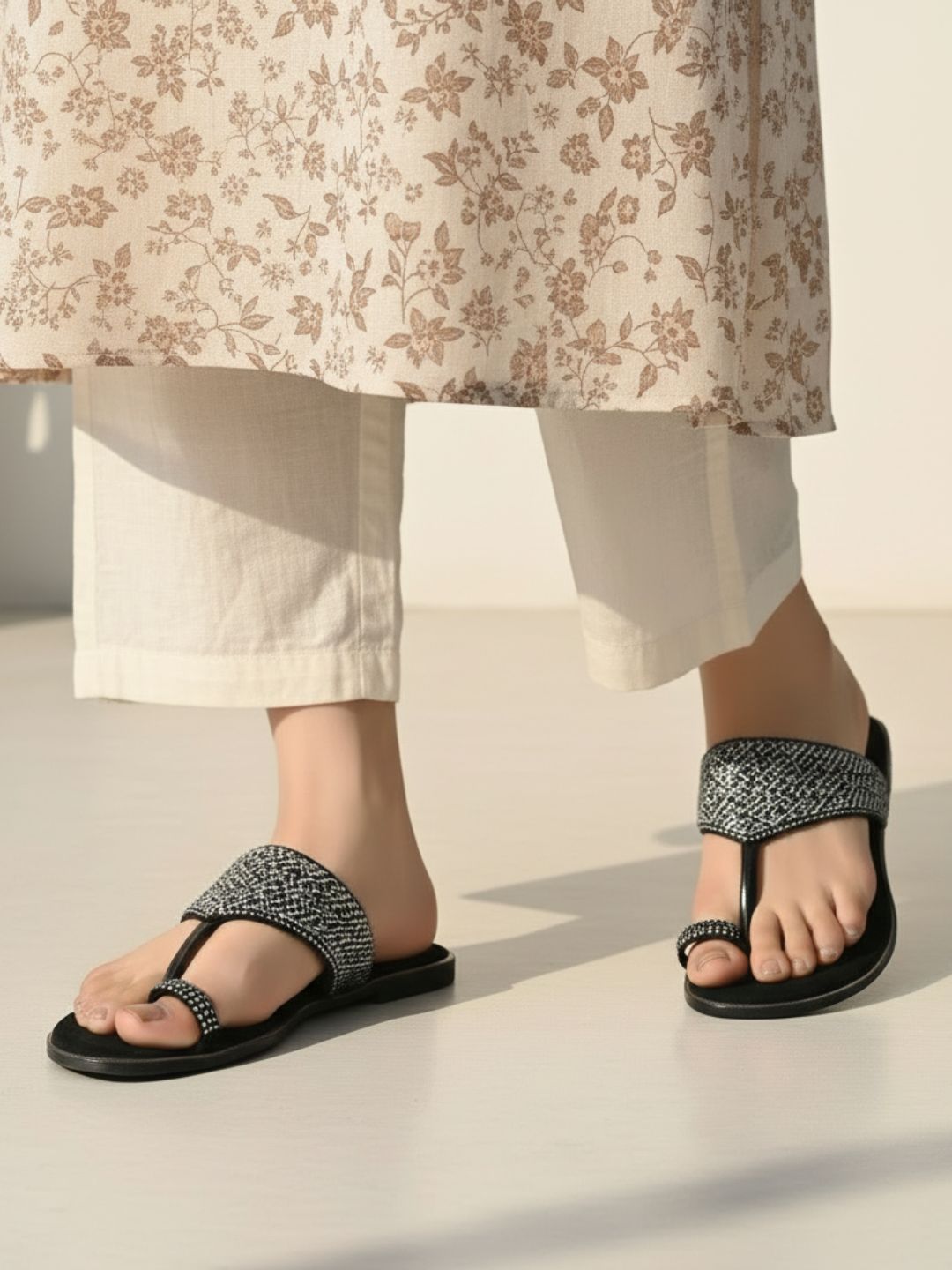 Womens Black Casual Embellished One Toe Flat Slip-Ons