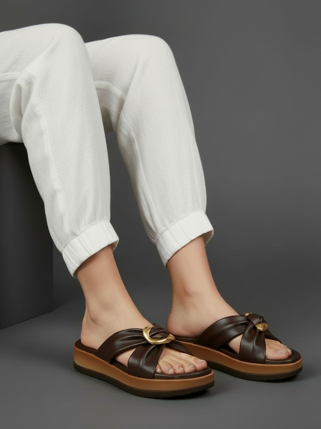 Womens Brown Casual Solid Pattern Round Toe Flatform Heels