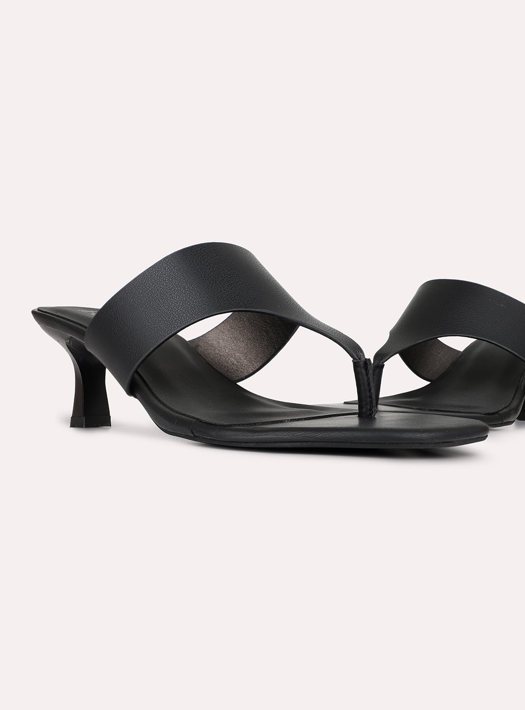 Womens Black Casual Solid Round Toe Kitten Heels
