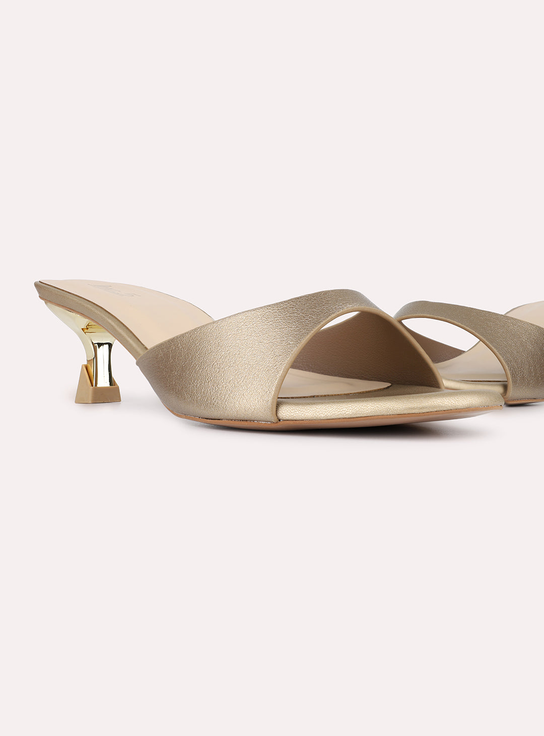 Womens Golden Casual Solid Round Toe Kitten Heels