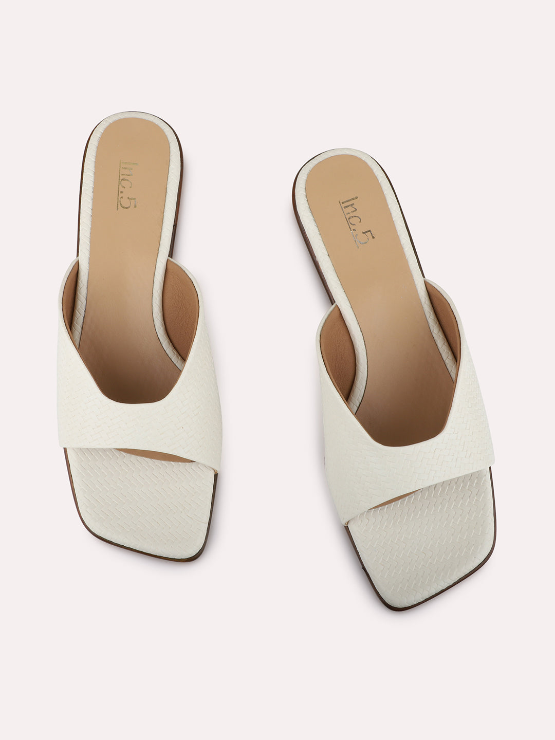 Womens Cream Casual Solid Square Toe Kitten Heels