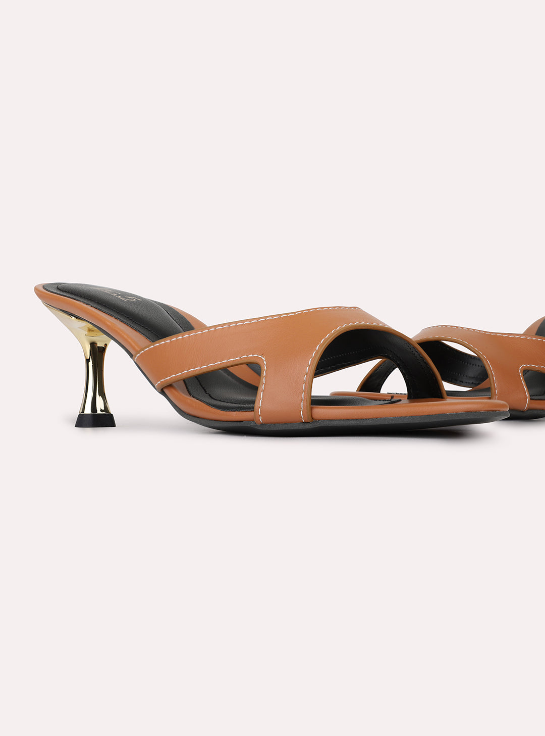 Womens Tan Casual Solid Pattern Square Toe Kitten Heels