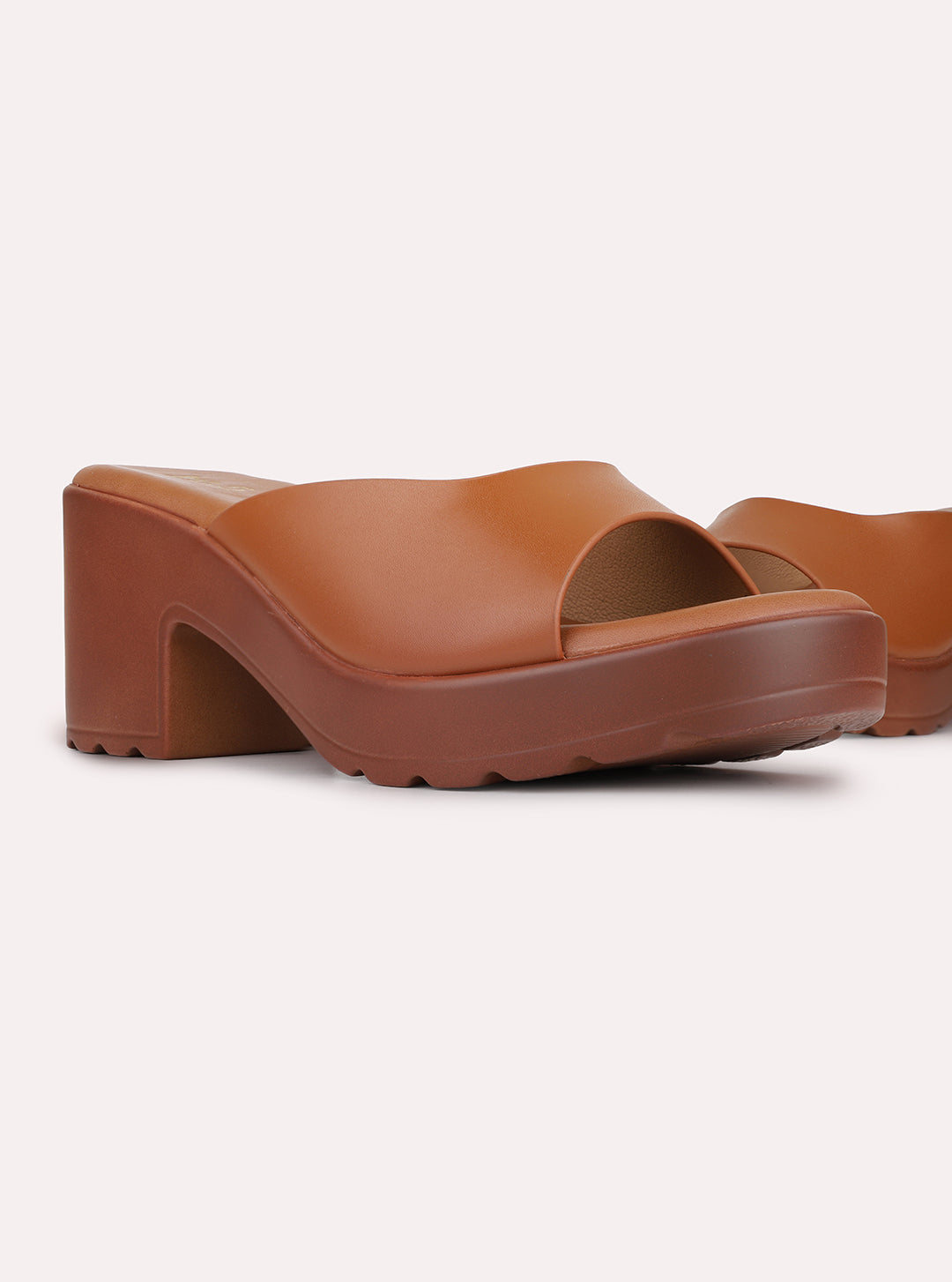 Womens Tan Casual Solid Pattern Round Toe Shape Platform Heels