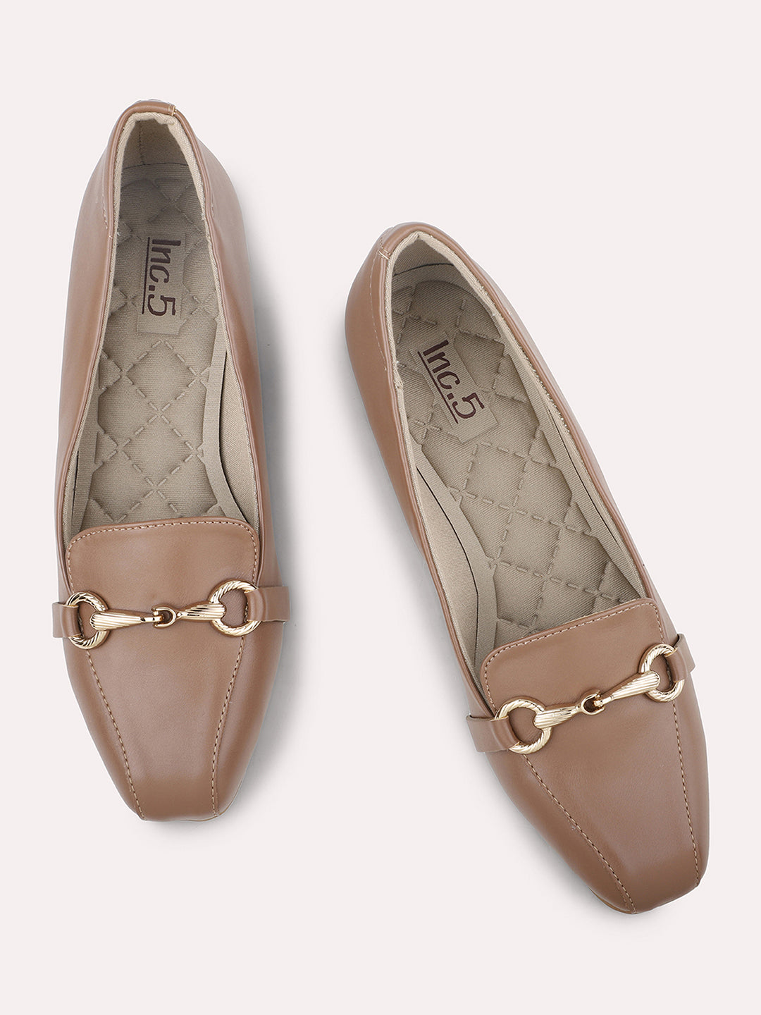 Women Chikoo Solid Block Pumps