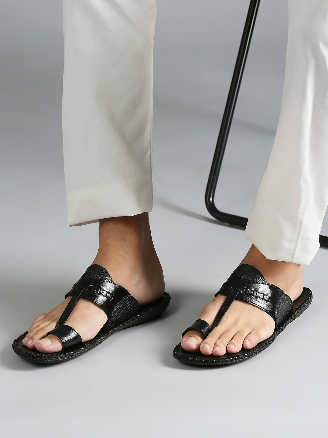 Slipper discount thong sandals