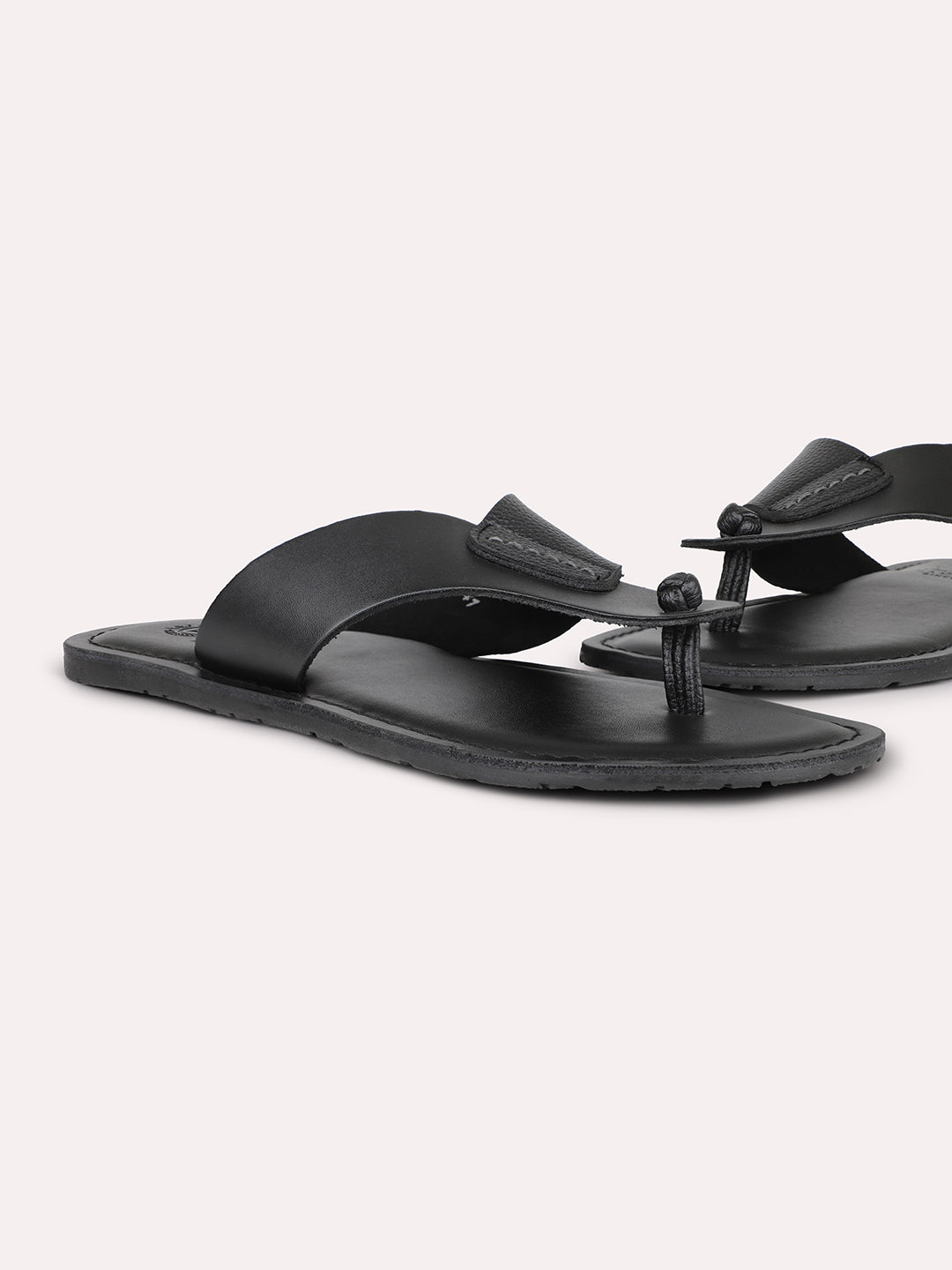 Privo Black T-starp Casual Sandal For Men