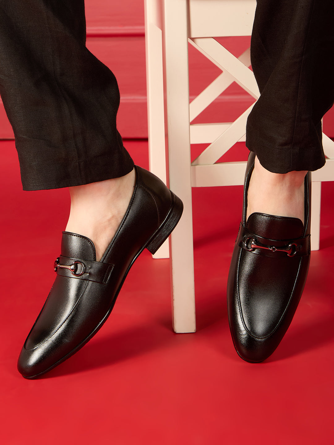 Mens Black Casual Pointed Pattern Moccasins