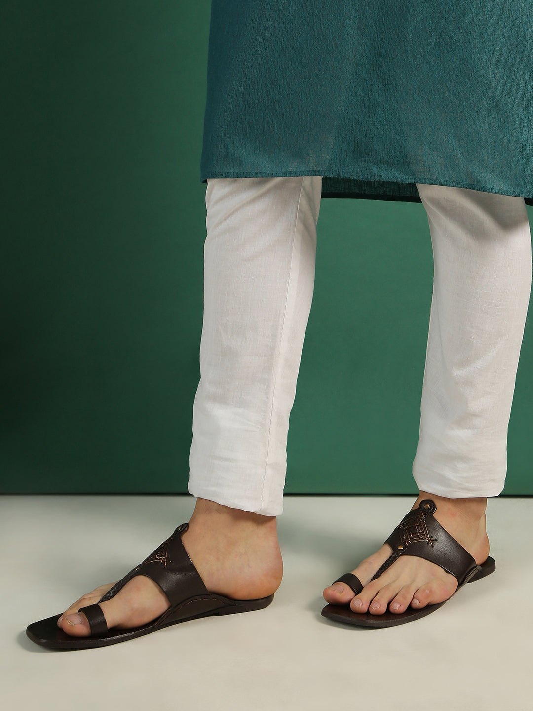 Mens Casual Brown One Toe Flat Slip-On Sandals