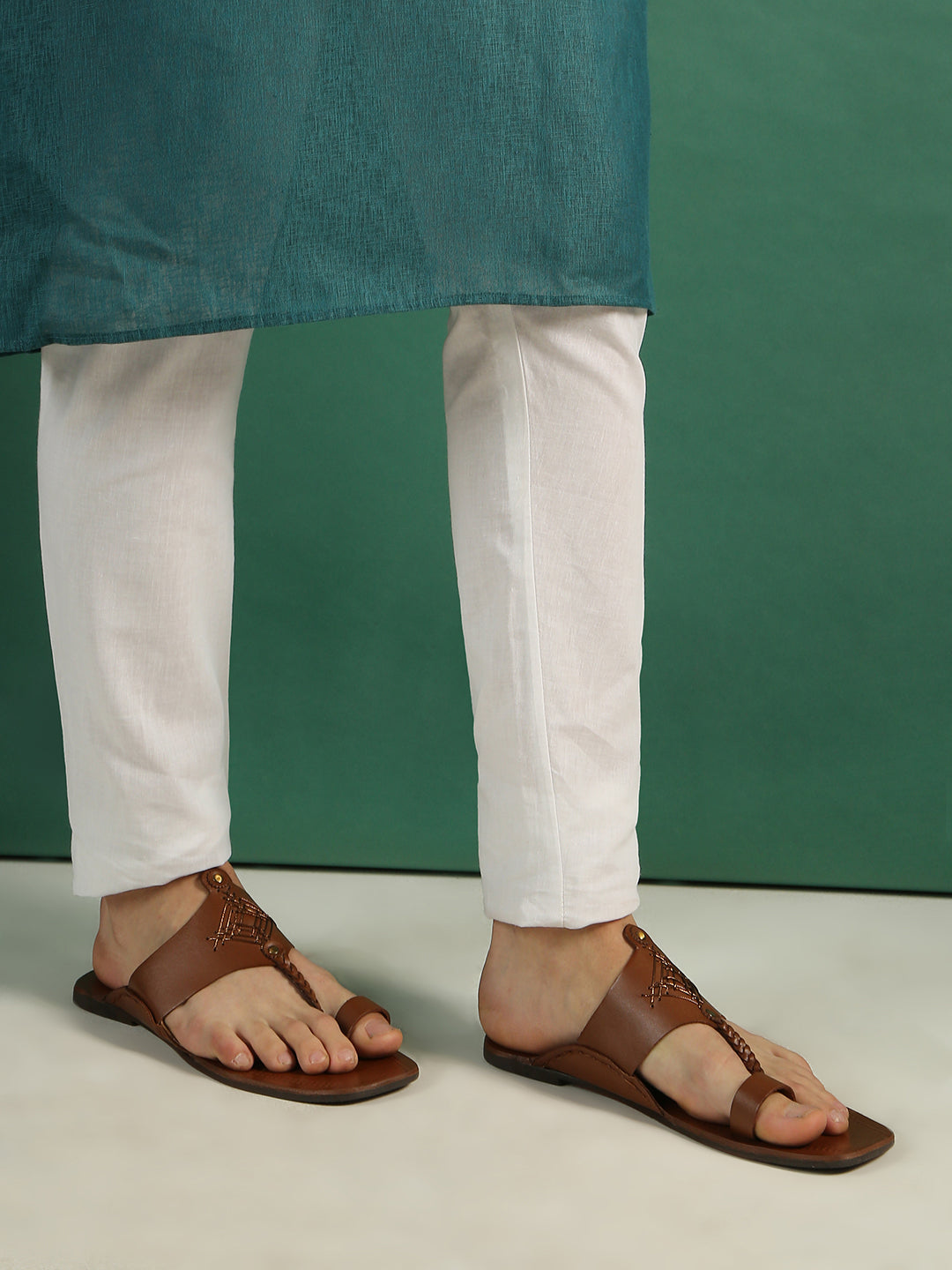 Mens Tan Casual One Toe Slip-On Sandals