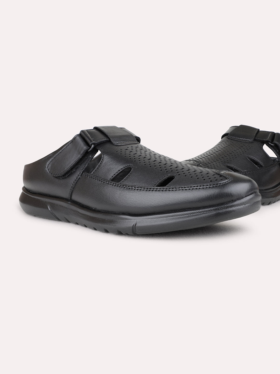 Mens Black Casual Solid Round Toe Sandals