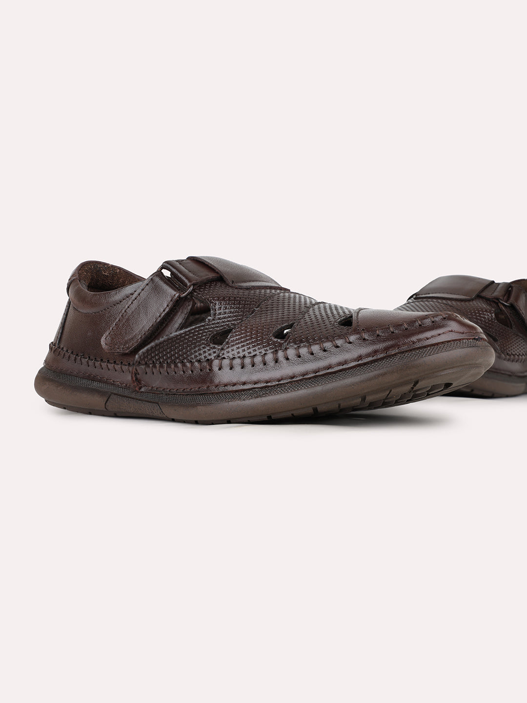 Mens Brown Casual Solid Pattern Round Toe Flat Sandals
