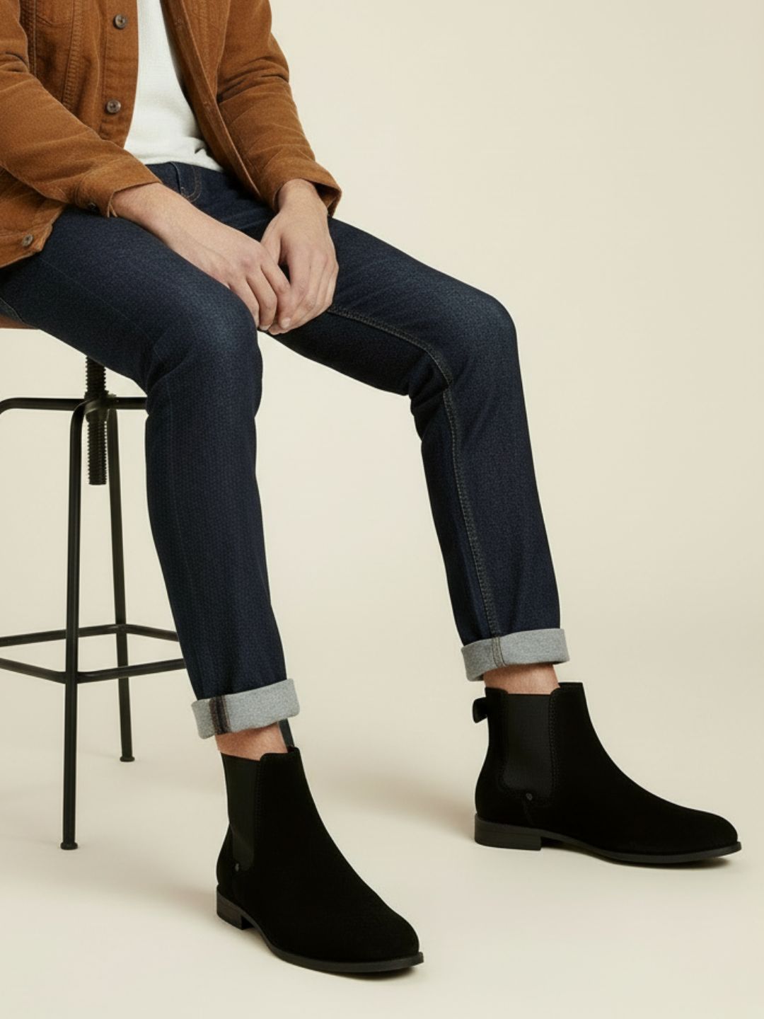 Mens Black Casual Solid Pattern Round Toe Boots