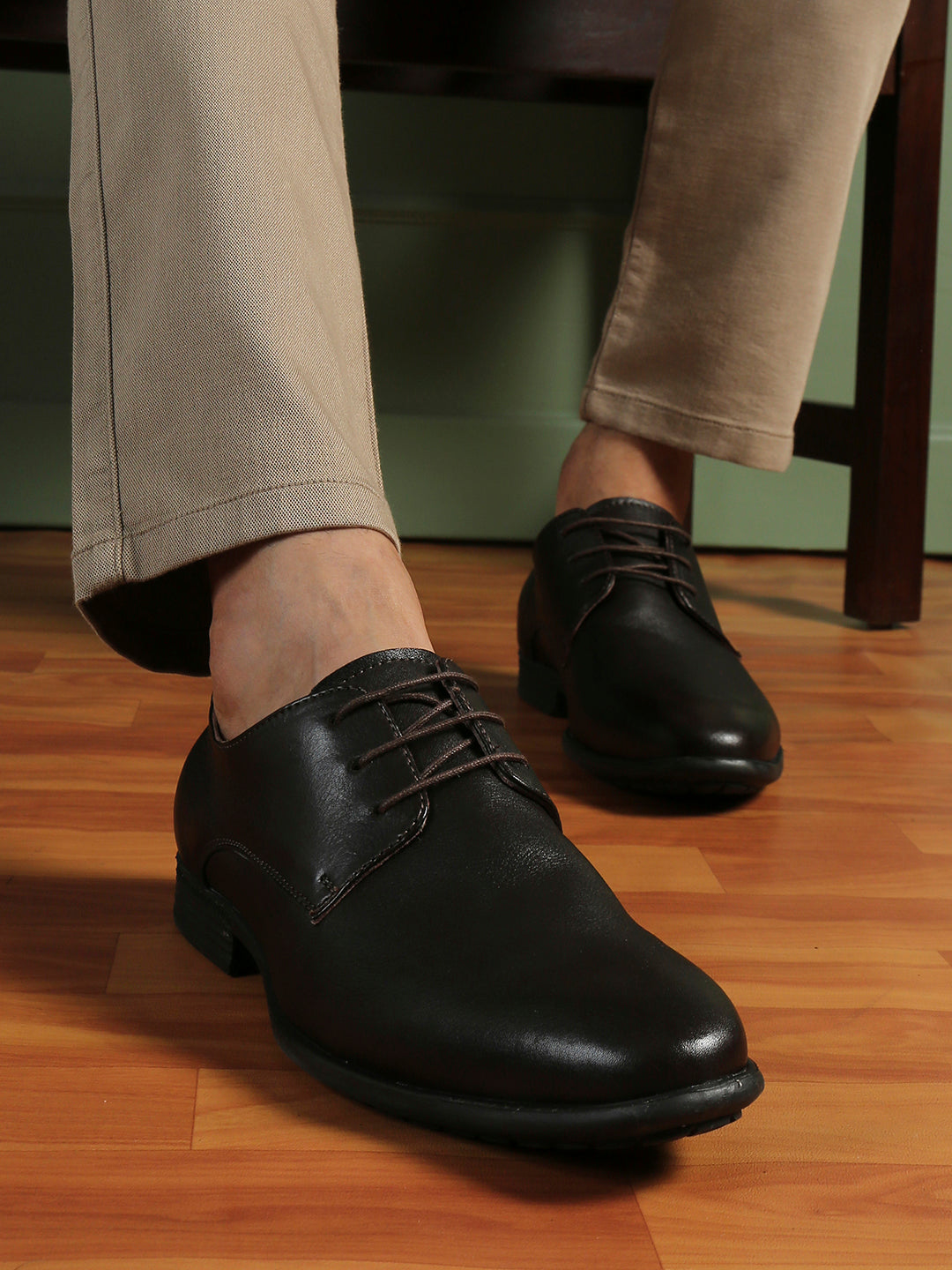 Mens Brown Formal Pointed Lace-up Derby Shoe