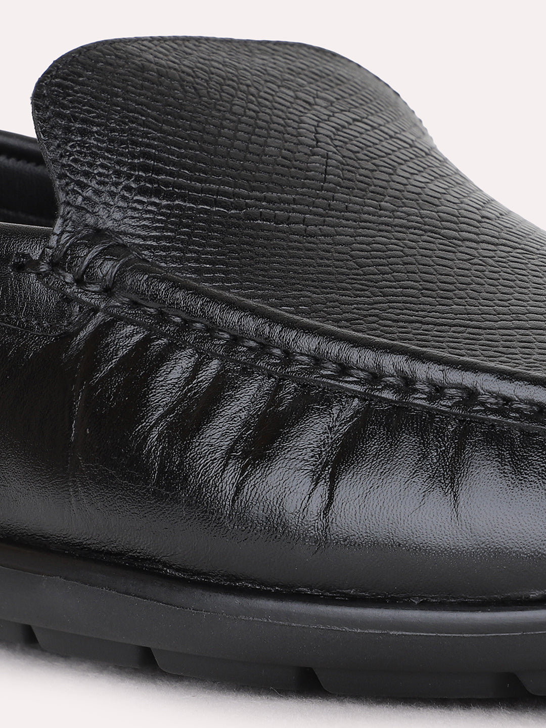 Mens Black Formal Solid Pattern Round Toe Slip-on Loafers