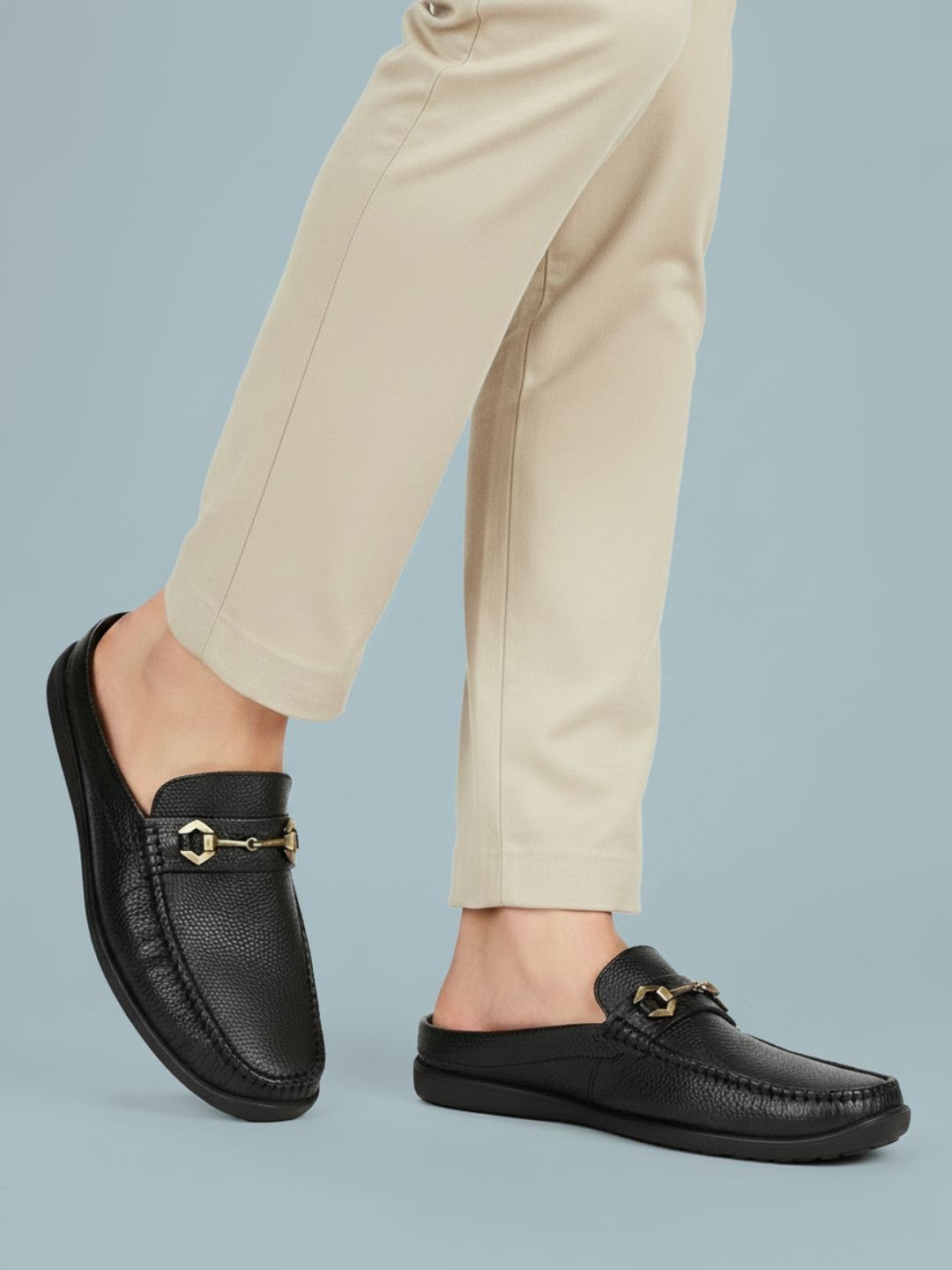 Mens Black Casual Solid Square Toe Mules