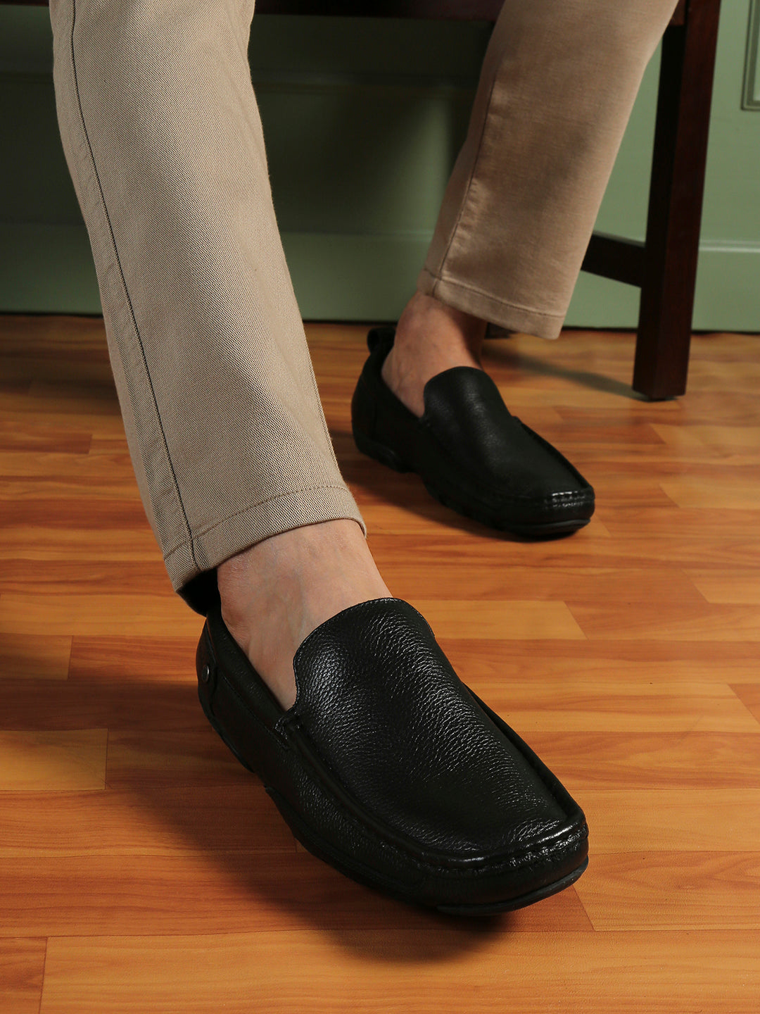 Mens Black Party Wear Solid Square Toe Loafer Shoes
