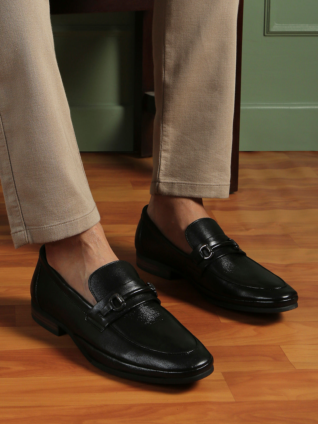 Mens Black Casual Solid Pointed Toe Loafer Shoes