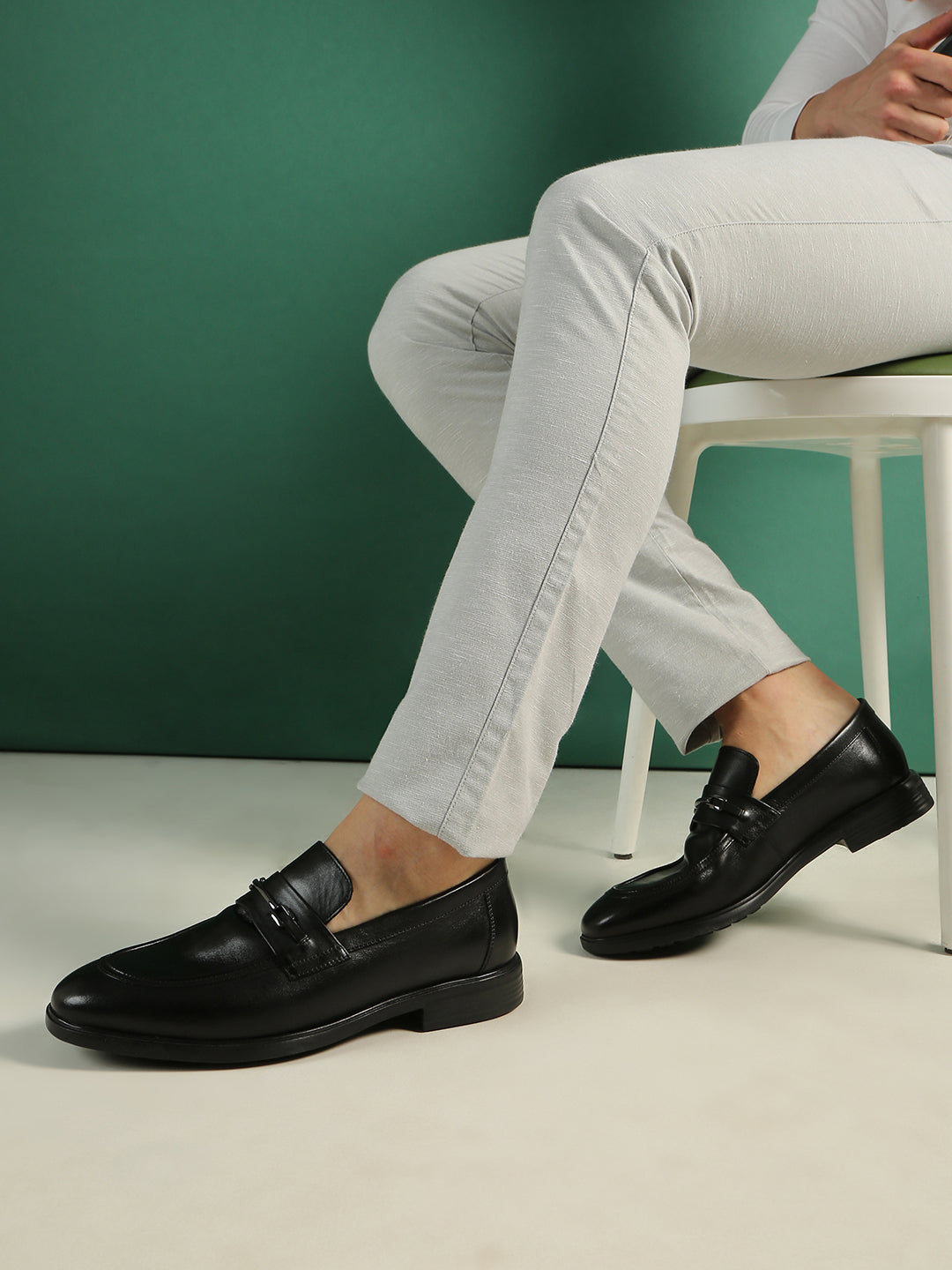 Mens Black Party Wear Solid Round Toe Loafer Shoes