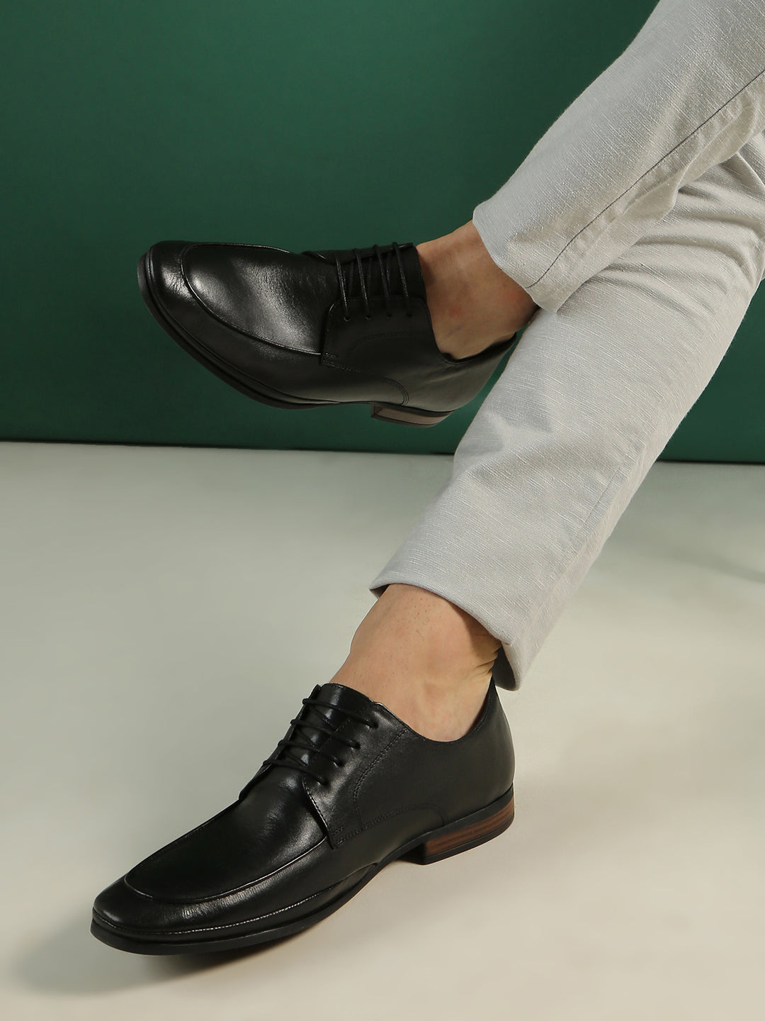 Mens Black Formal Solid Round Toe Derby Shoes