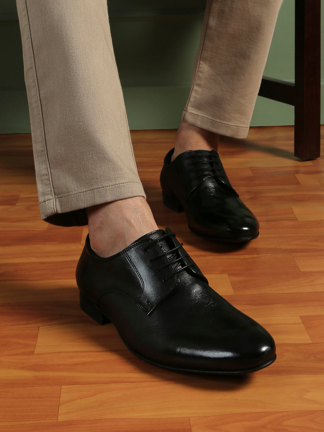 Mens Black Formal Party Wear Solid Pointed Toe Derby