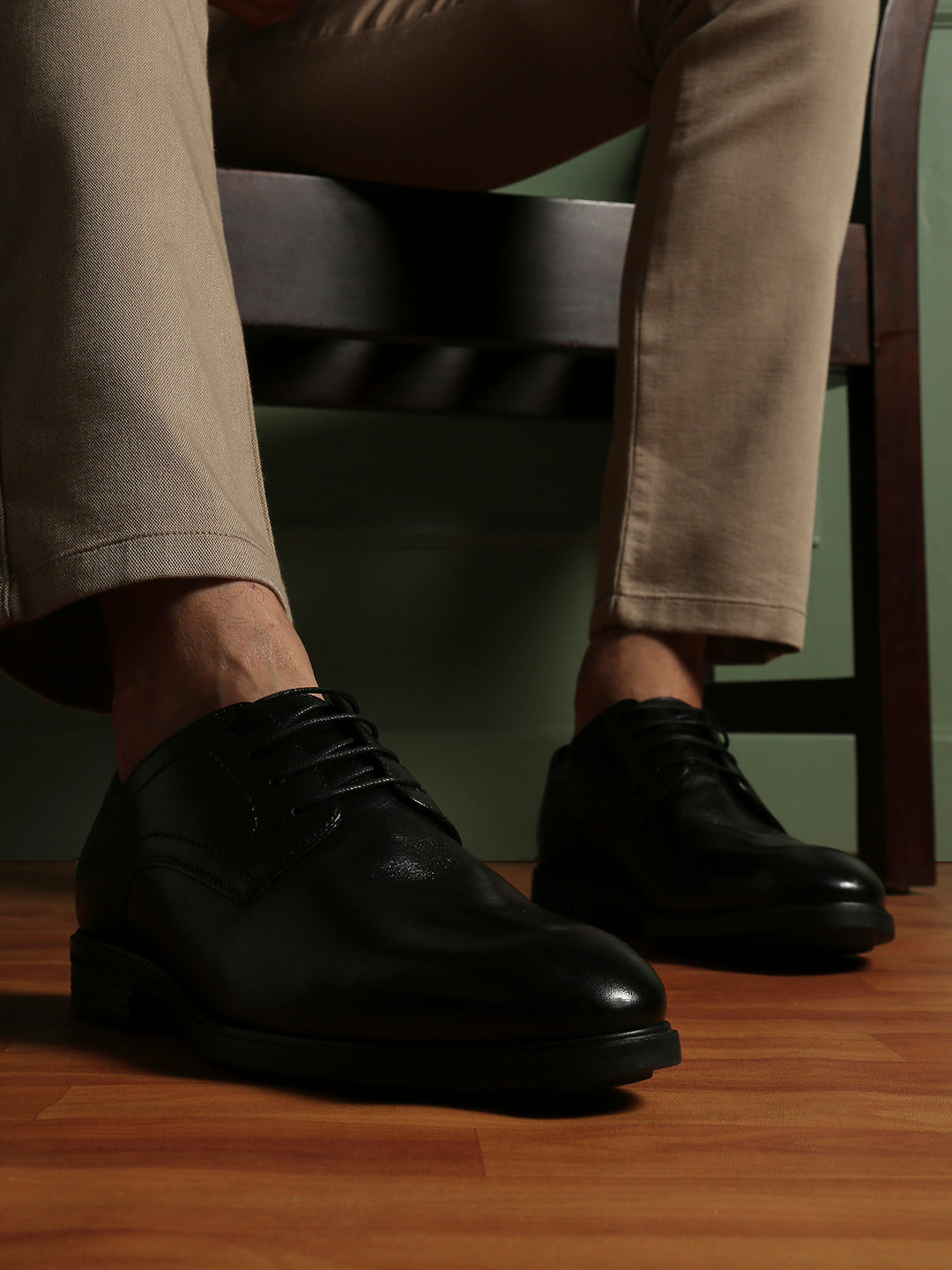 Mens Black Formal Solid Round Toe Derby Shoes