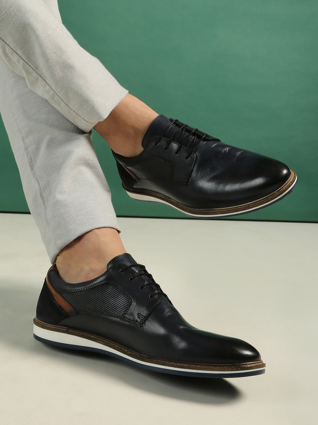 Mens Navy Ethnic Wear Solid Round Toe Derby Shoes