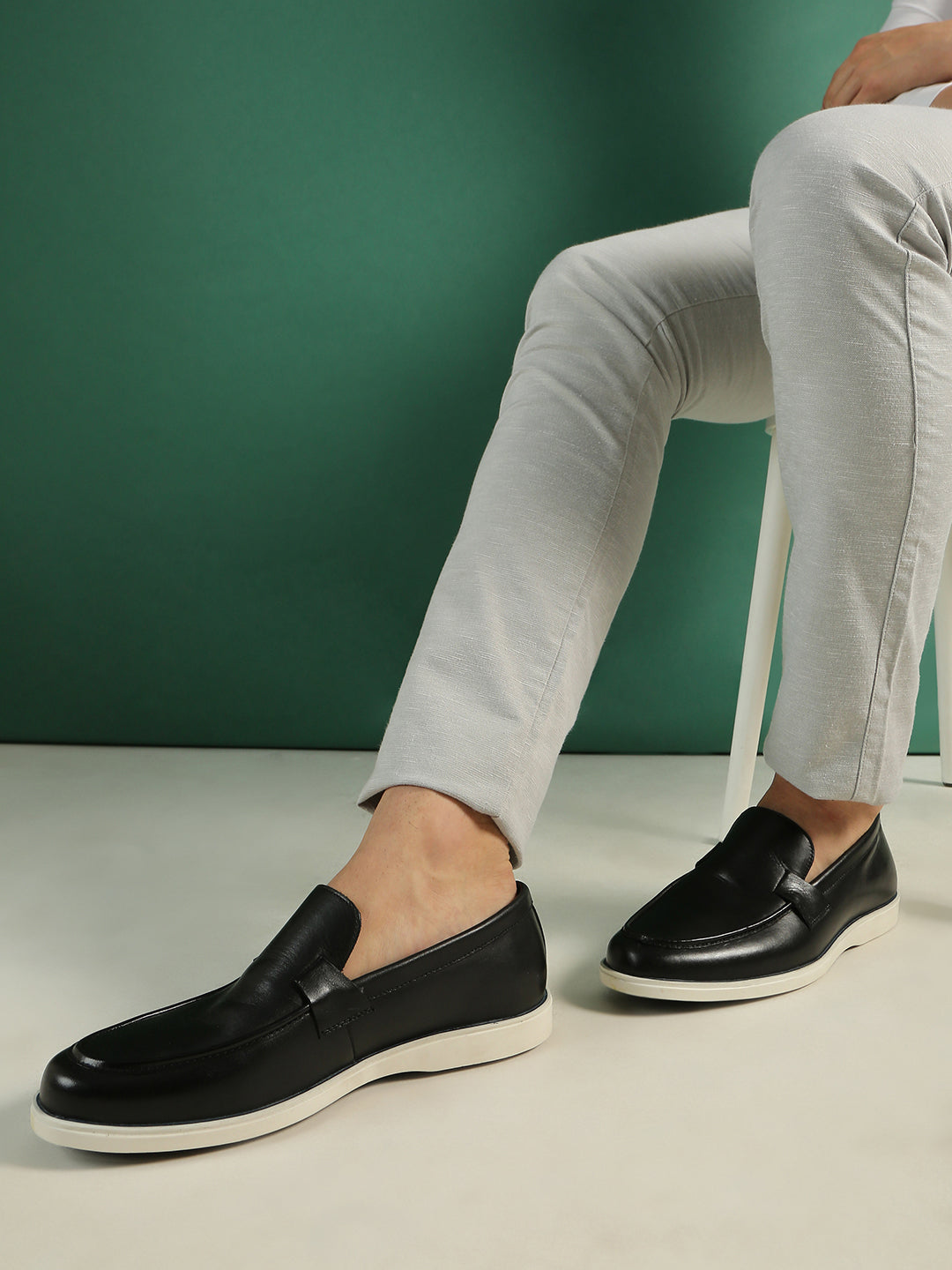 Mens Black Party Wear Solid Round Toe Loafer Shoes