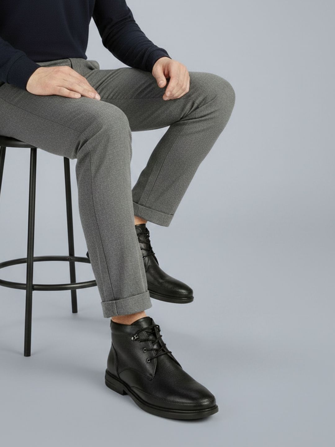 Mens Black Casual Solid Pattern Round Toe Boots