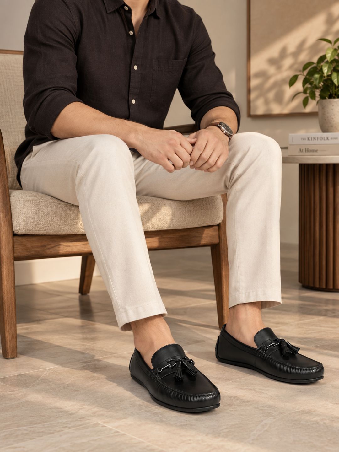 Mens Black Casual Solid Round Toe Loafers