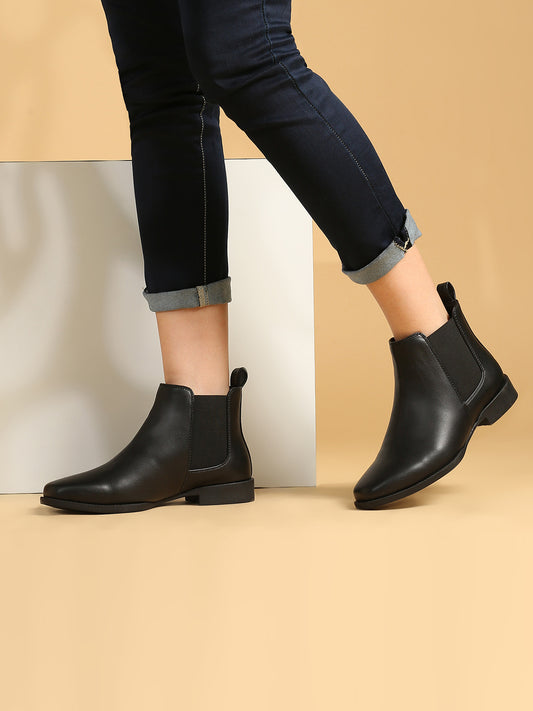 Women Black Mid-Top Chelsea Boots