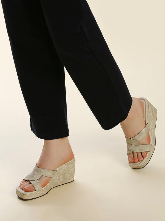 Womens Cream Casual Open toe Wedges Mules