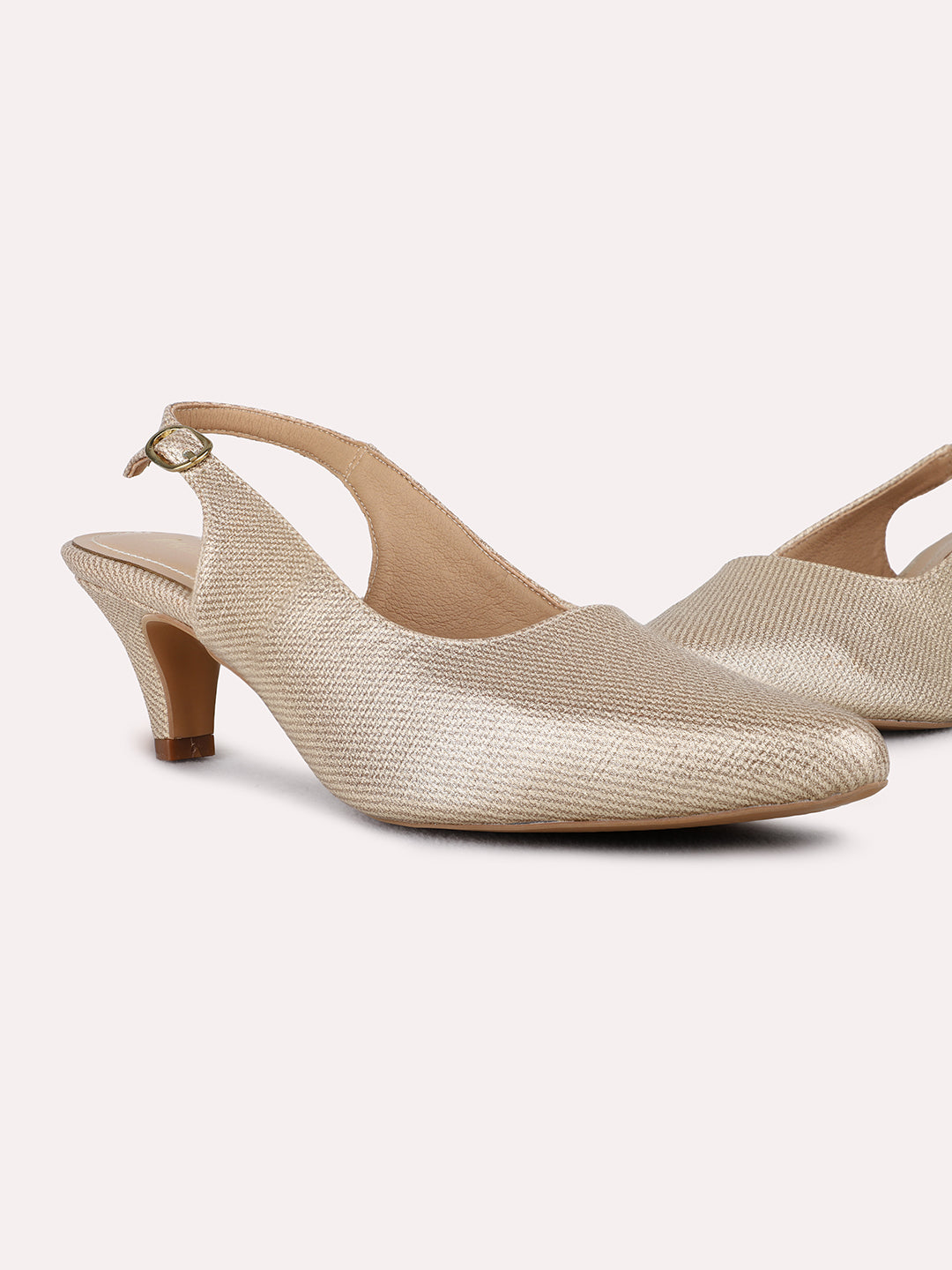 Womens Golden Party Wear Solid Pointed Toe Kitten Heel Mules