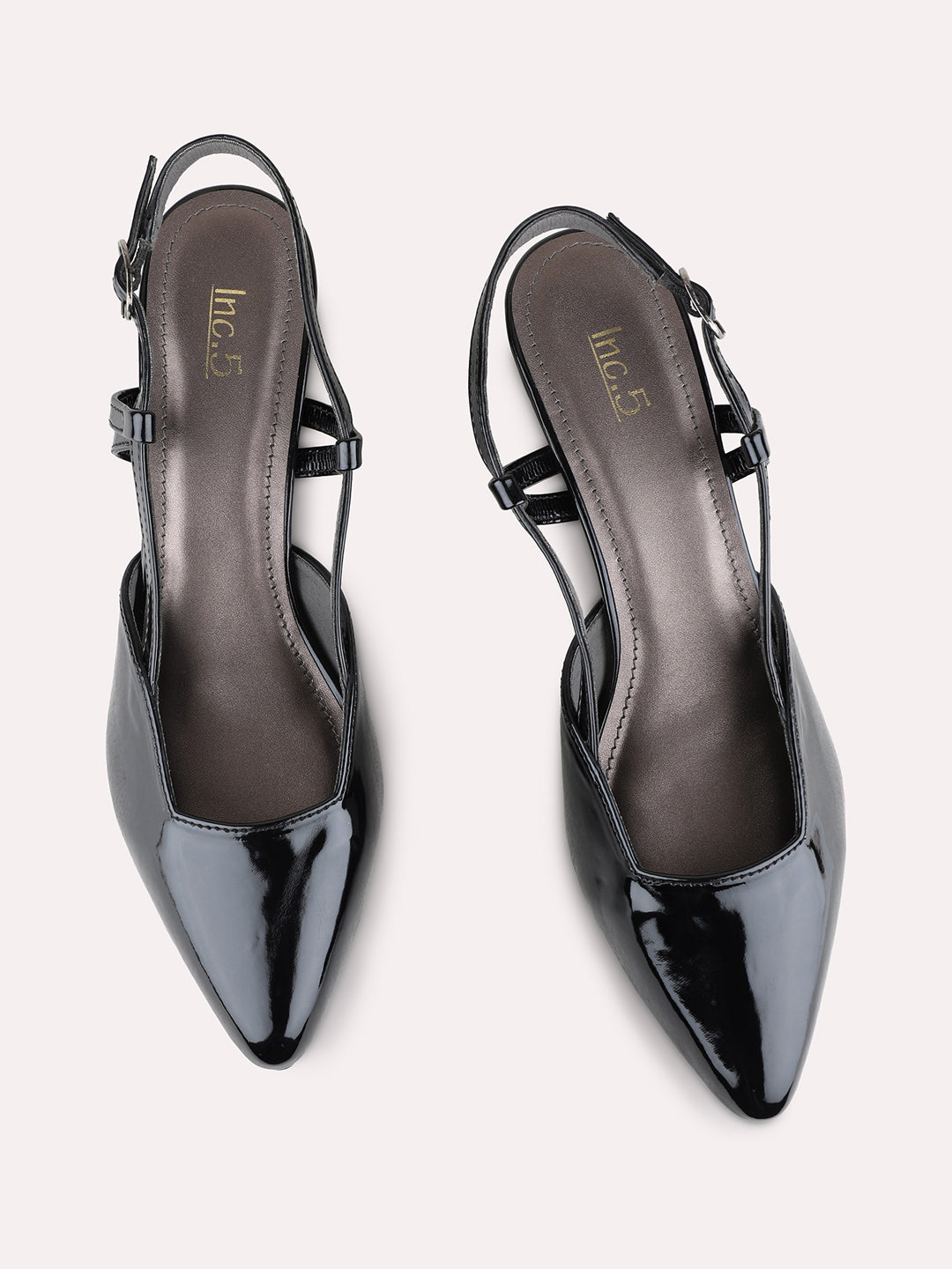 Womens Black Casual Solid Narrow Toe Kitten Heels