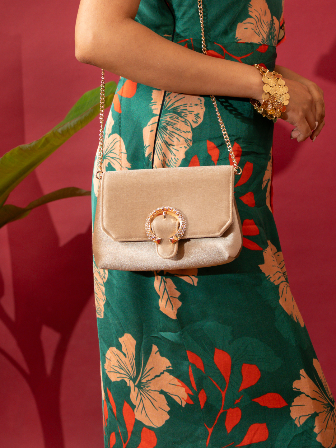 Womens Champagne Clutches With Magnet Lock For Party Use