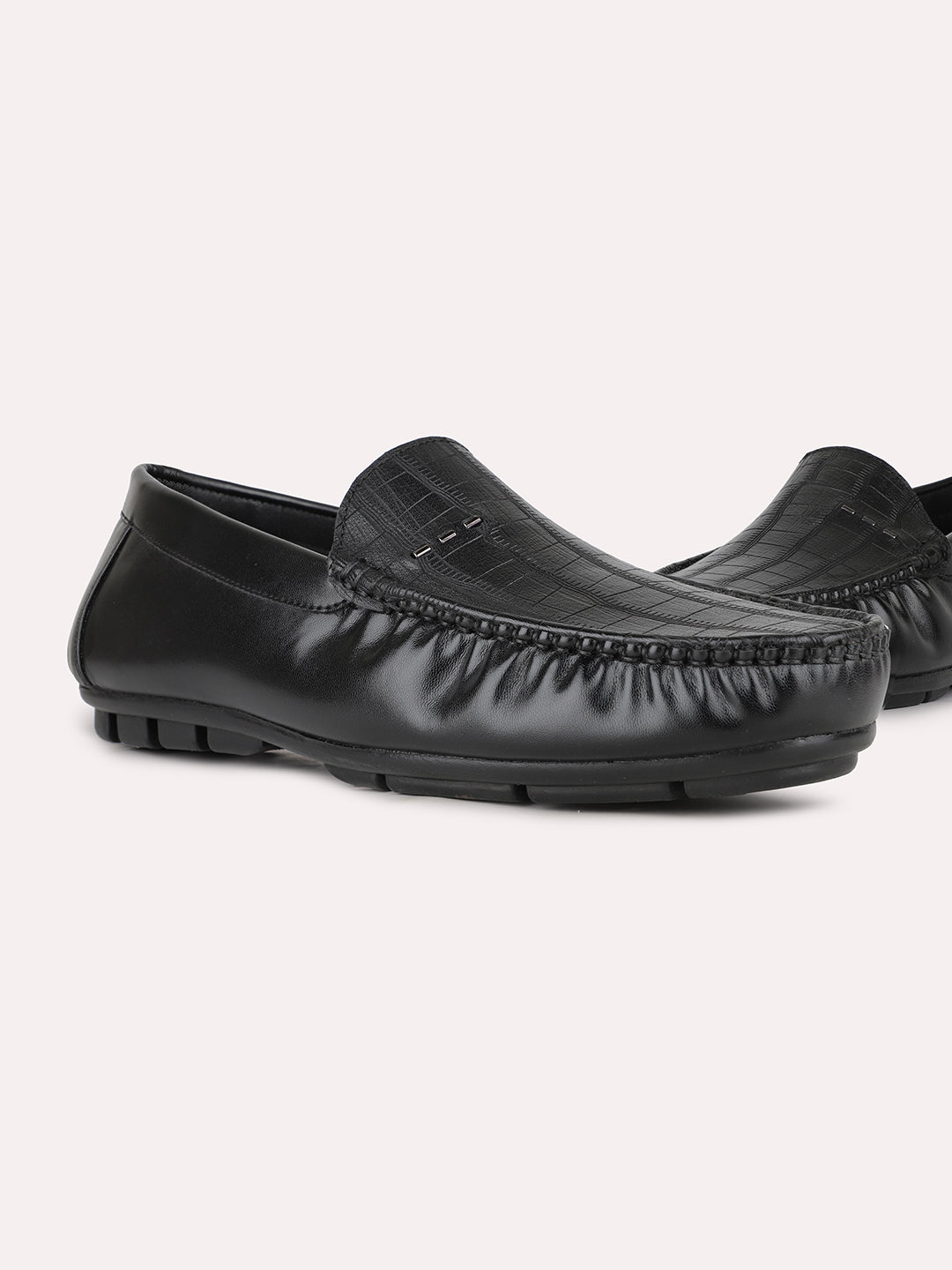 Mens Black Casual Solid Pattern Round Toe Loafers