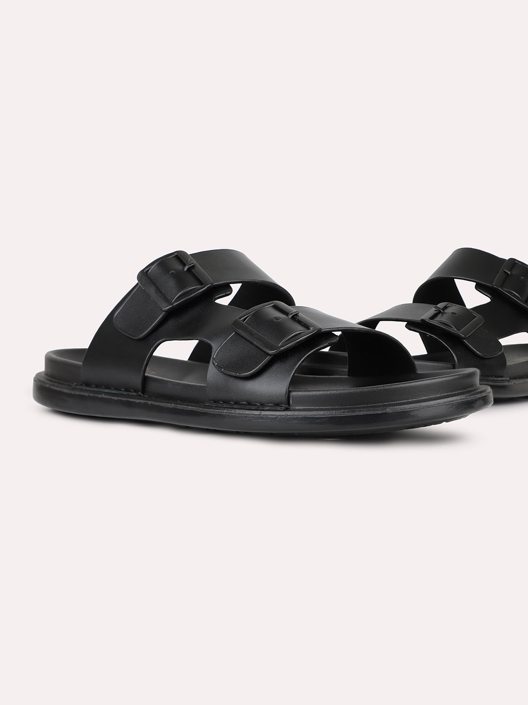Mens Black Solid Round Toe Casual Flat Sandals