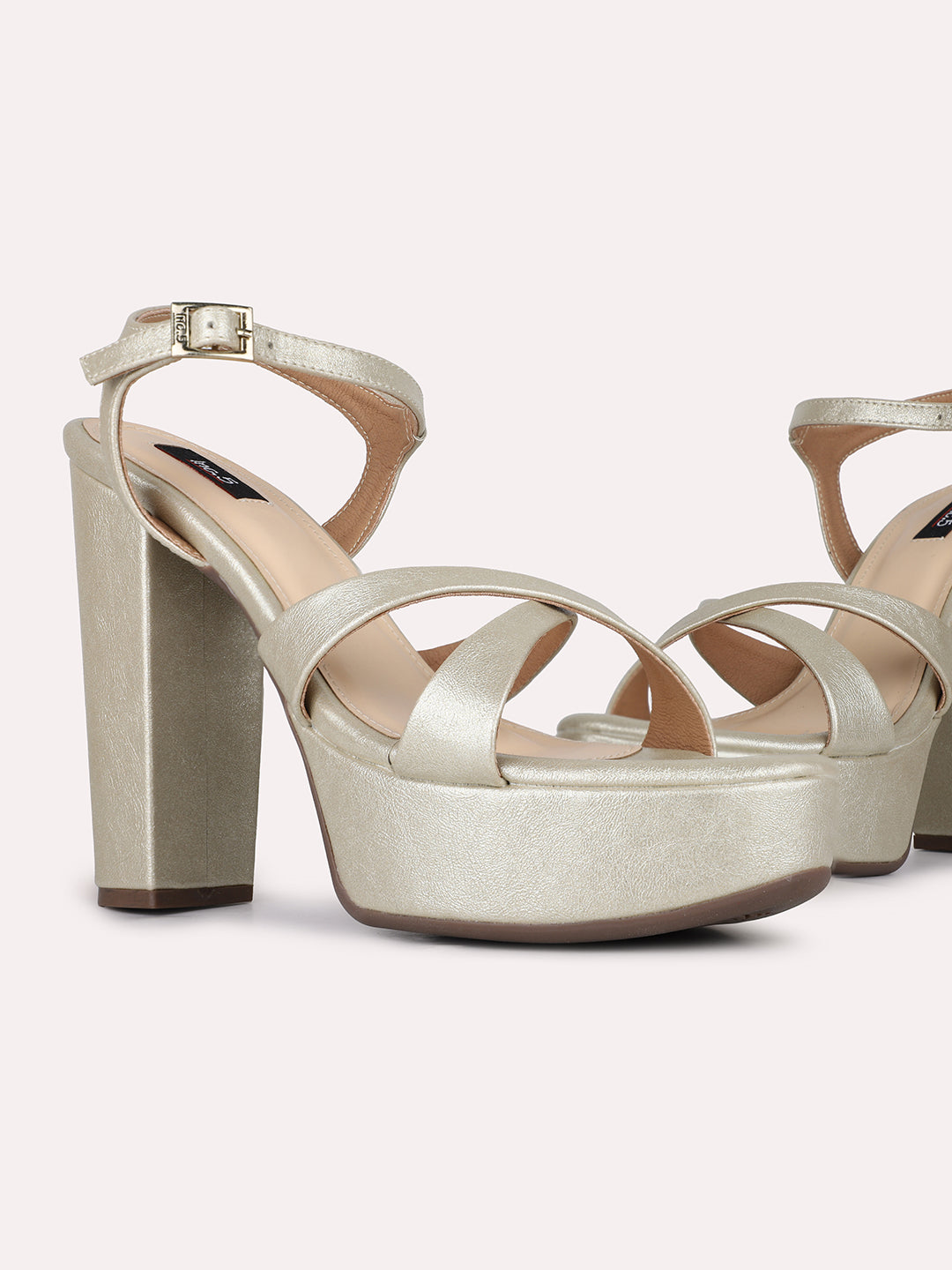 Womens Golden Party Wear Solid Round Toe Heel Sandals