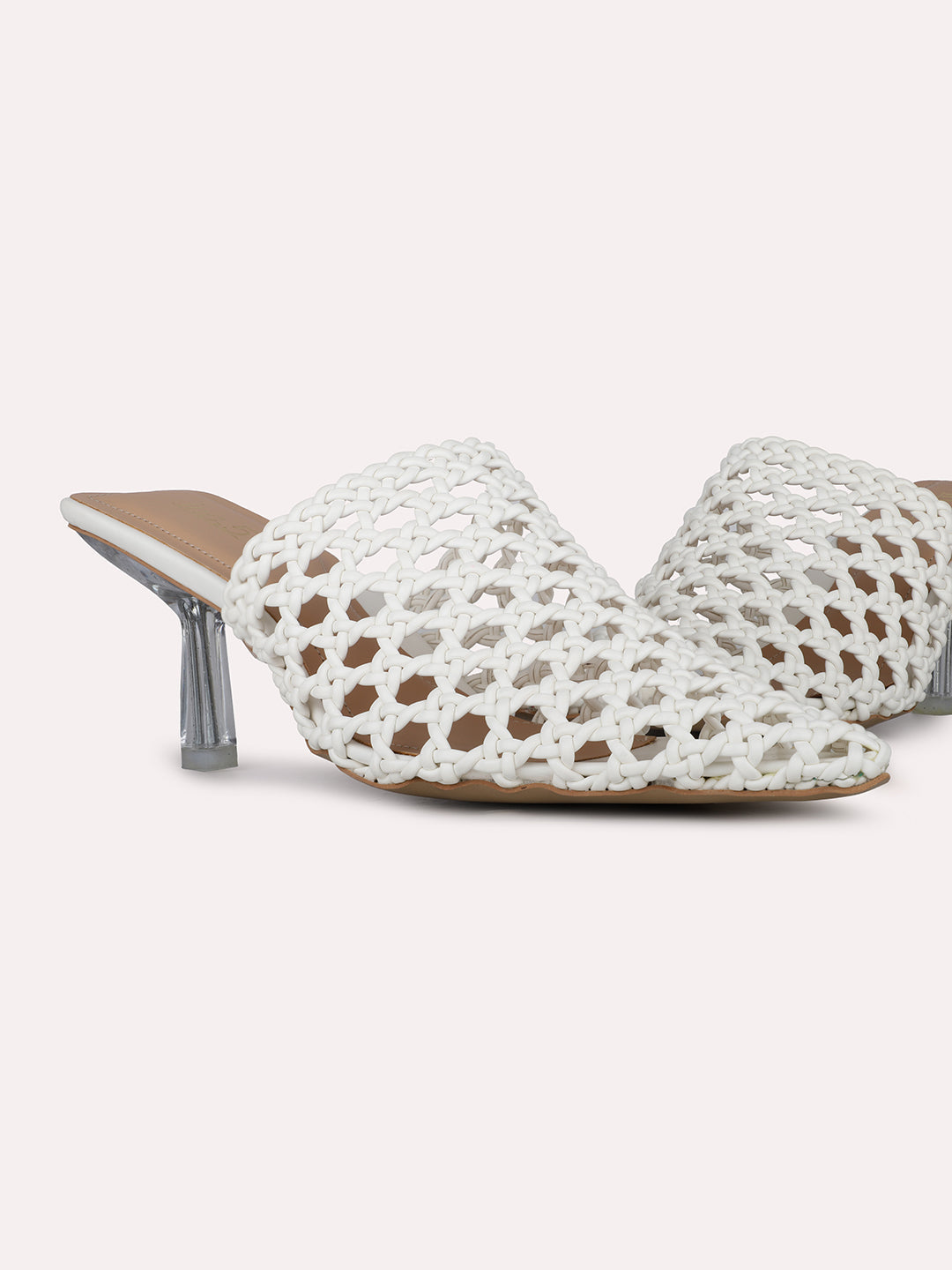 Womens White Party Wear Solid Pointed Kitten Heel Sandals