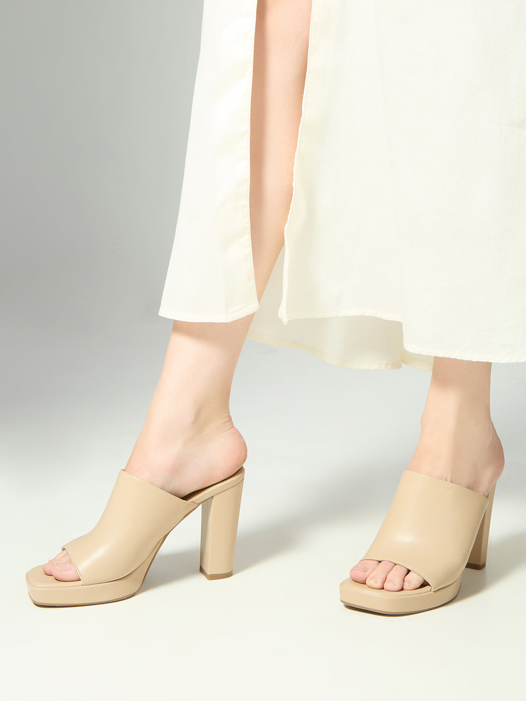 Women Beige Party Wear Solid Round Toe Platform Heel Sandals