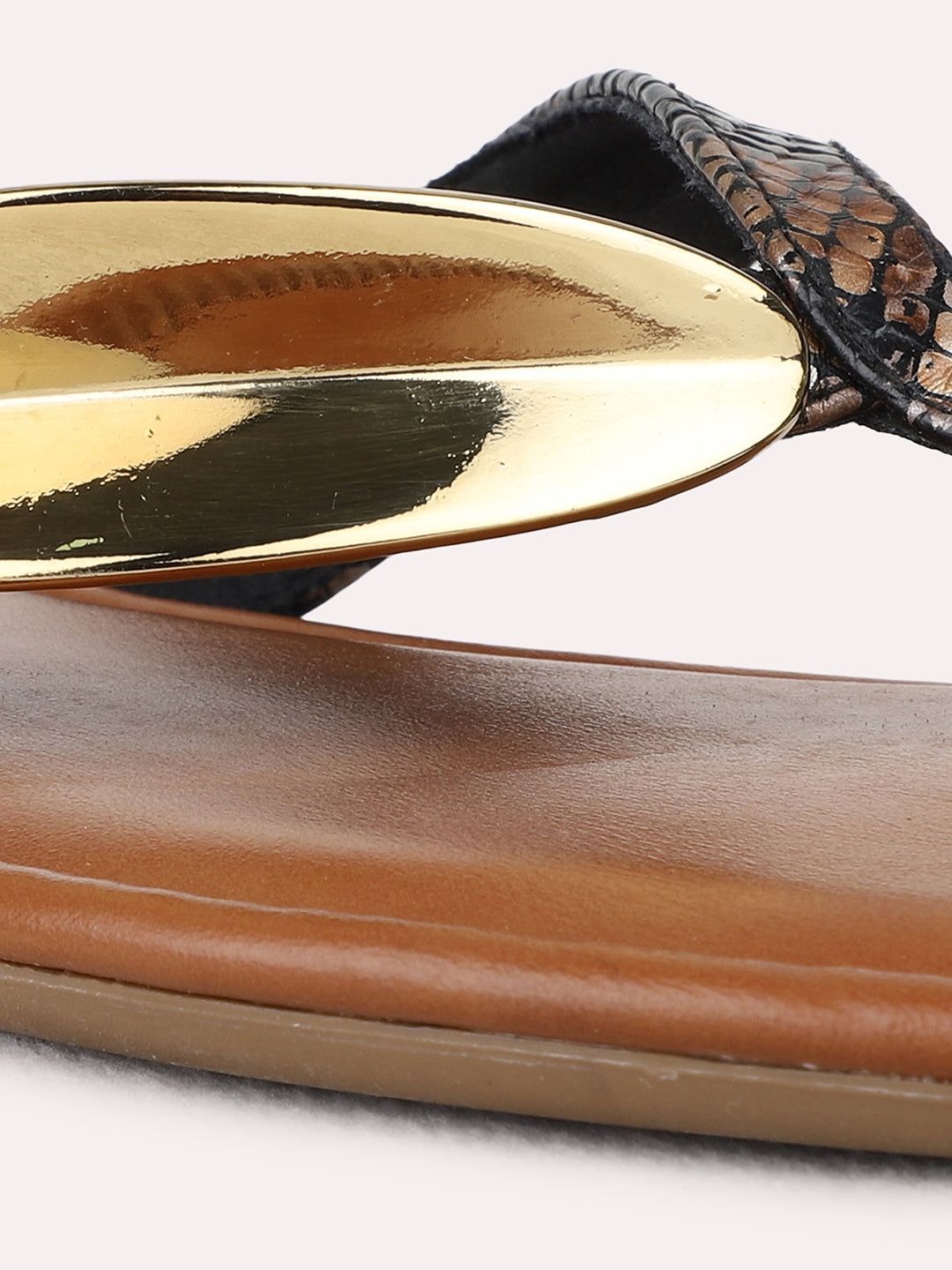 Womens Black Casual Printed T-Strap Flat Sandals