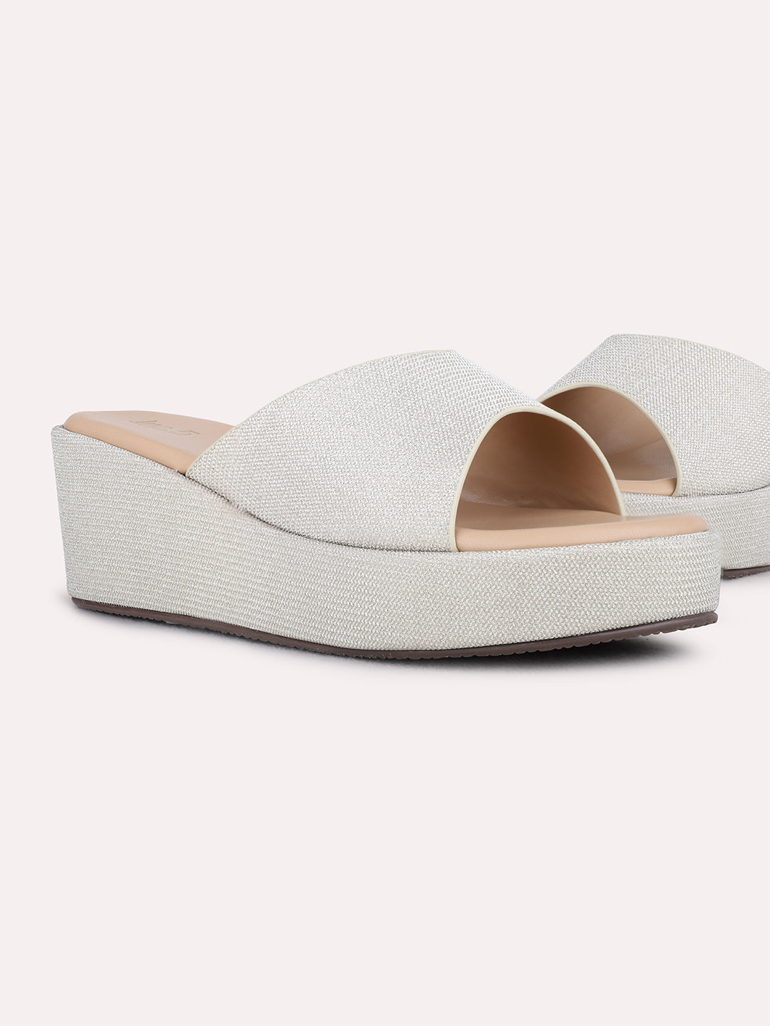 Womens Golden Party Wear Solid Pattern Wedge Heels